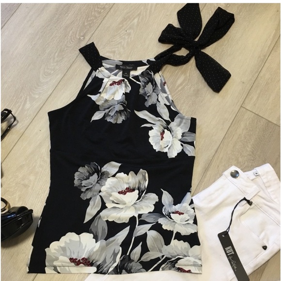 WHBM Floral top - Picture 1 of 4